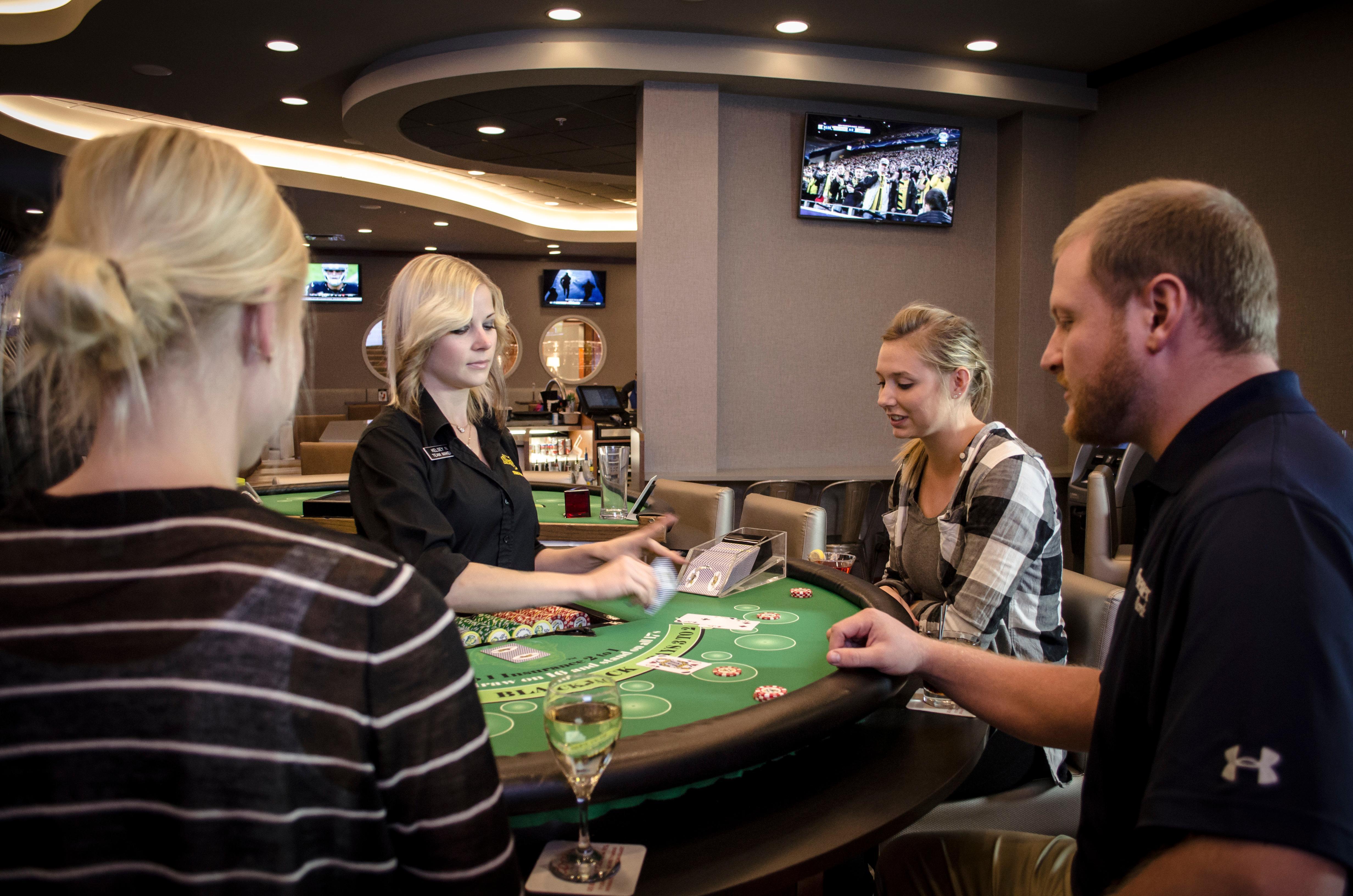 Holiday Inn Fargo By Ihg Exteriör bild