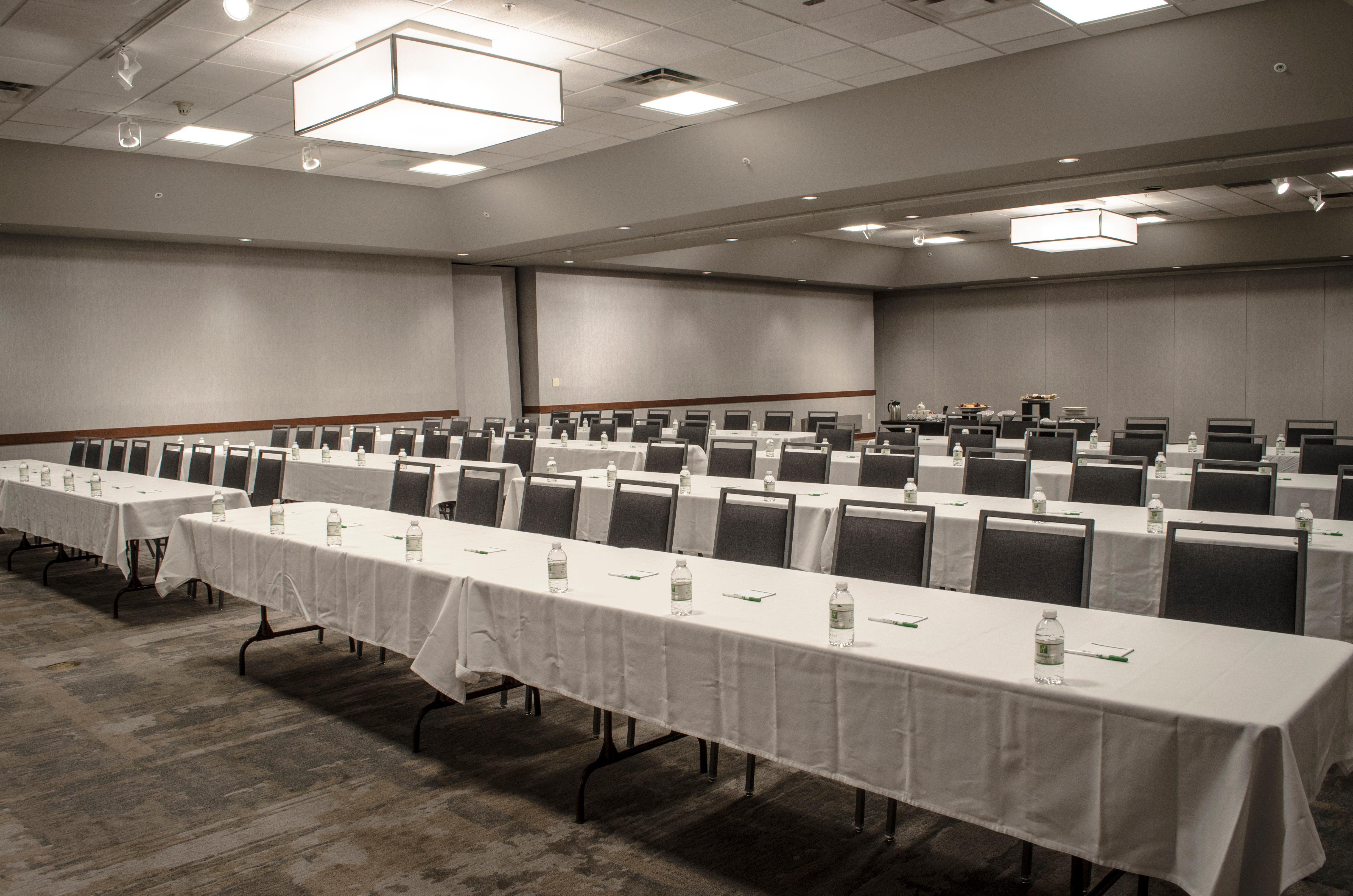 Holiday Inn Fargo By Ihg Exteriör bild