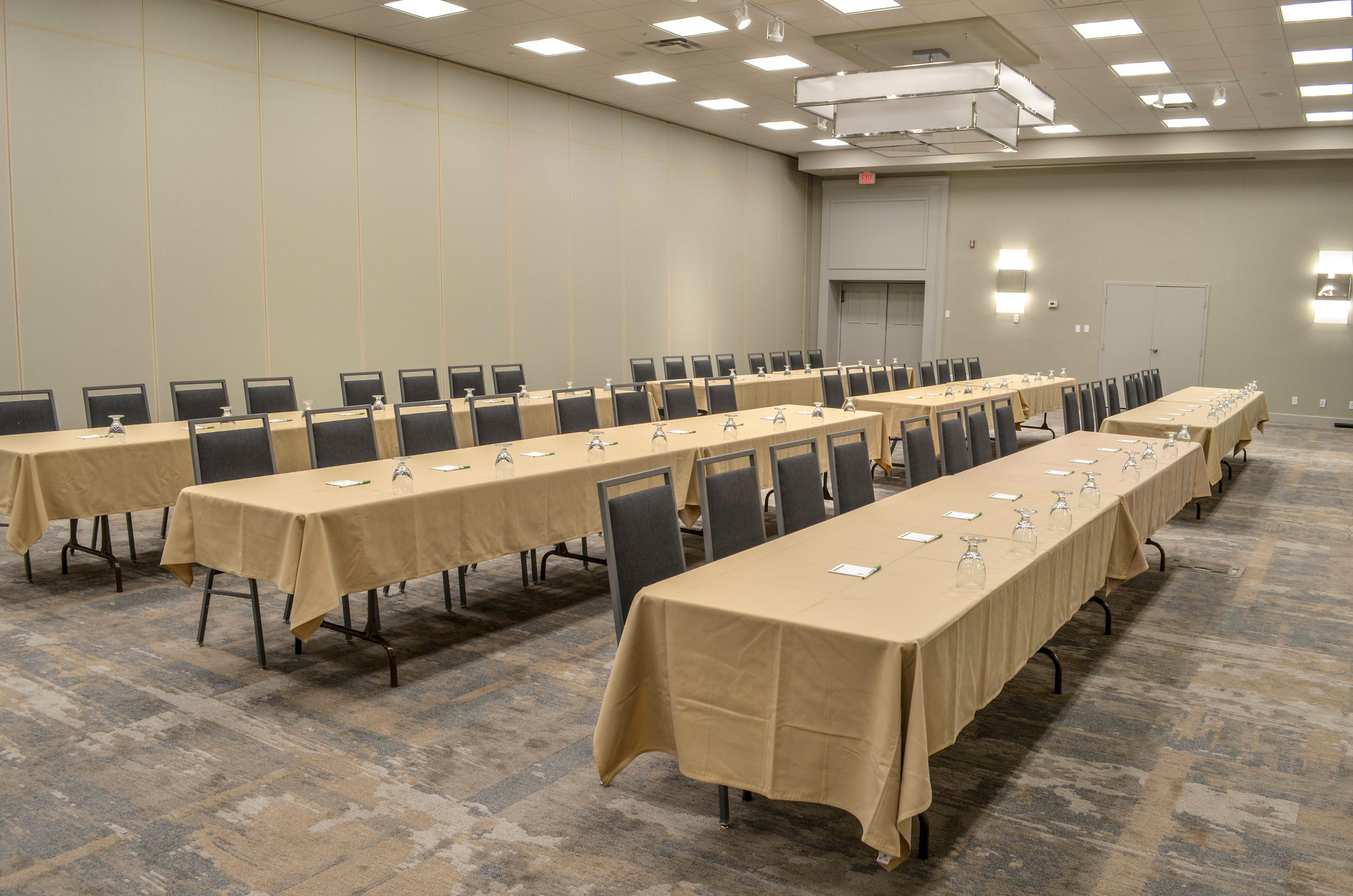 Holiday Inn Fargo By Ihg Exteriör bild