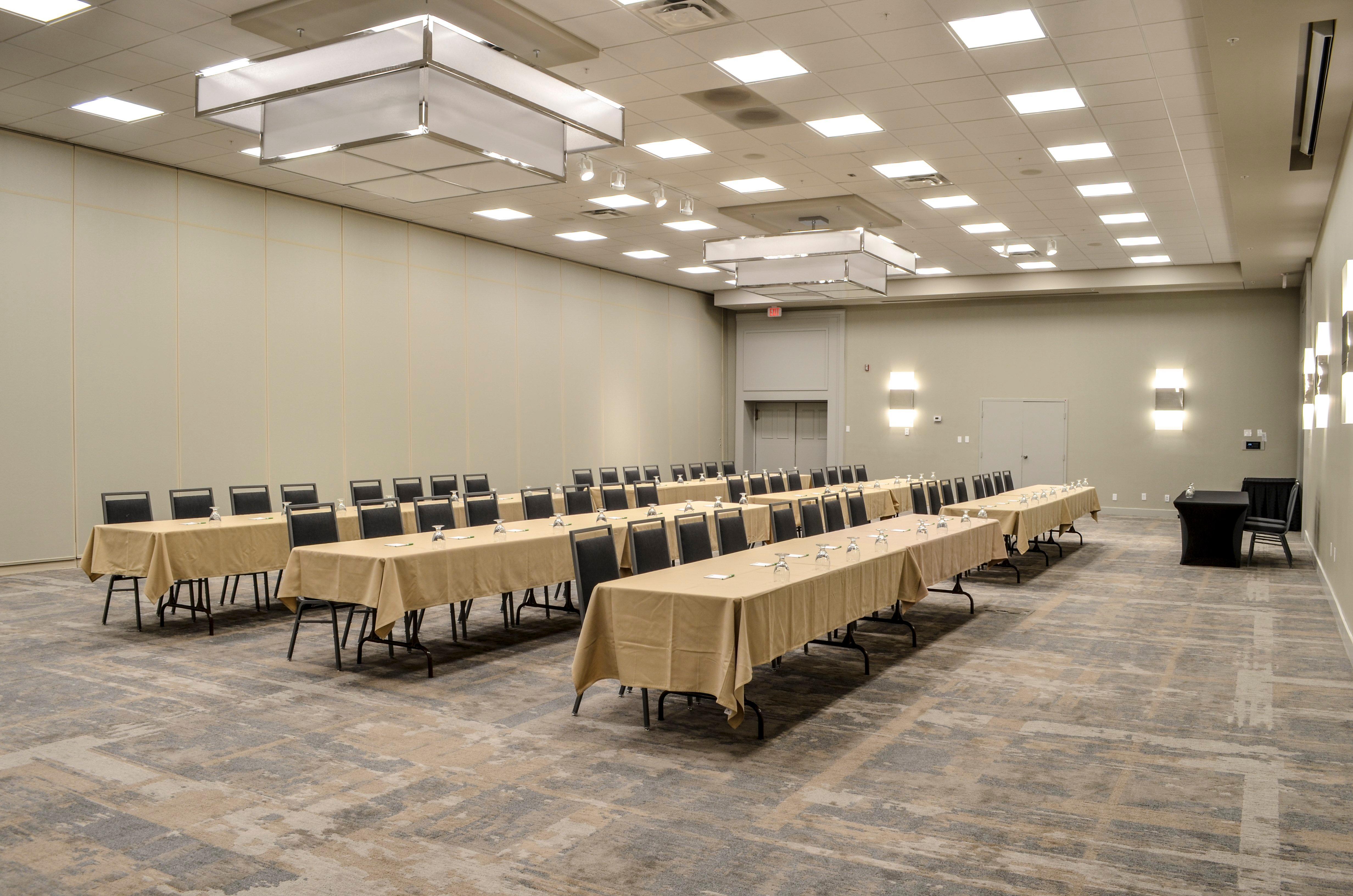 Holiday Inn Fargo By Ihg Exteriör bild